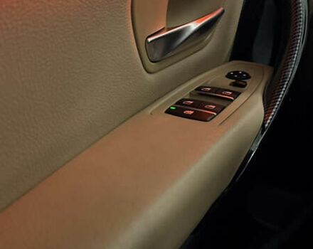 Білий БМВ 3 Серія, об'ємом двигуна 2 л та пробігом 137 тис. км за 13900 $, фото 15 на Automoto.ua