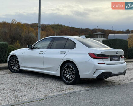 БМВ 3 Серия 2019 в Днепре (Днепропетровске) на Automoto.ua Белый БМВ 3 Серия, объемом двигателя 2 л и пробегом 63 тыс. км за 32600 $, фото 9 на Automoto.ua