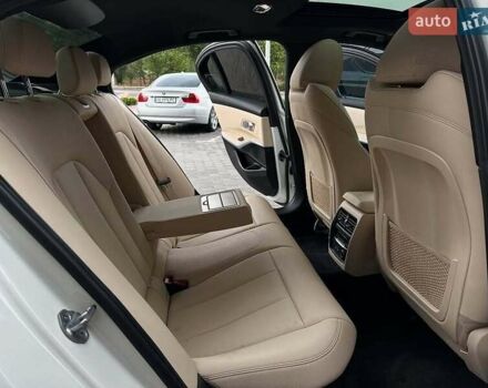 Белый БМВ 3 Серия, объемом двигателя 2 л и пробегом 95 тыс. км за 26500 $, фото 9 на Automoto.ua