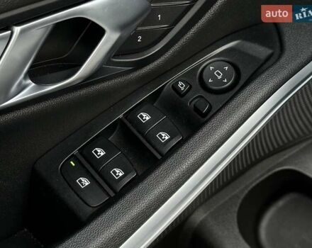 БМВ 3 Серия 2019 в Мукачеве на Automoto.ua Белый БМВ 3 Серия, объемом двигателя 2 л и пробегом 140 тыс. км за 24900 $, фото 27 на Automoto.ua