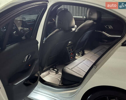 Білий БМВ 3 Серія, об'ємом двигуна 2 л та пробігом 68 тис. км за 29999 $, фото 19 на Automoto.ua