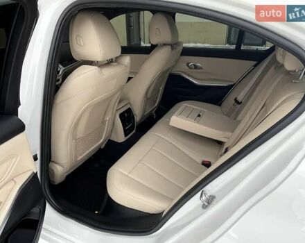 Белый БМВ 3 Серия, объемом двигателя 2 л и пробегом 63 тыс. км за 29600 $, фото 3 на Automoto.ua