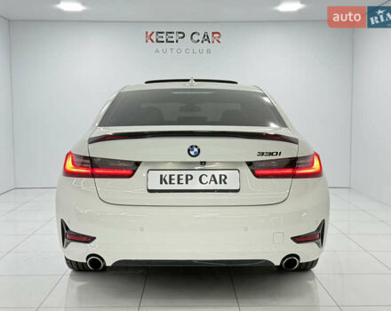 Білий БМВ 3 Серія, об'ємом двигуна 2 л та пробігом 105 тис. км за 27900 $, фото 7 на Automoto.ua