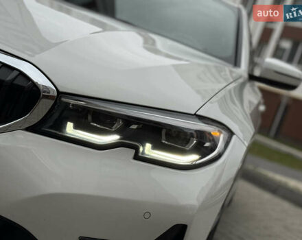Белый БМВ 3 Серия, объемом двигателя 2 л и пробегом 99 тыс. км за 29999 $, фото 11 на Automoto.ua