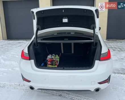 Белый БМВ 3 Серия, объемом двигателя 2 л и пробегом 63 тыс. км за 29600 $, фото 7 на Automoto.ua