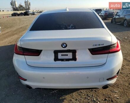 Белый БМВ 3 Серия, объемом двигателя 2 л и пробегом 87 тыс. км за 9500 $, фото 5 на Automoto.ua