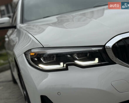 Белый БМВ 3 Серия, объемом двигателя 2 л и пробегом 99 тыс. км за 29999 $, фото 10 на Automoto.ua