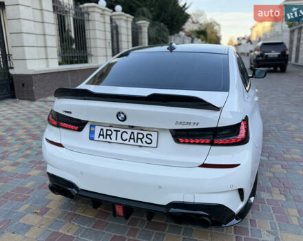 Білий БМВ 3 Серія, об'ємом двигуна 2 л та пробігом 167 тис. км за 25999 $, фото 11 на Automoto.ua