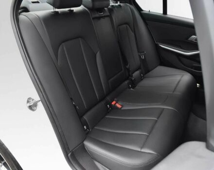 БМВ 3 Серия 2019 в Хмельницком на Automoto.ua Белый БМВ 3 Серия, объемом двигателя 2 л и пробегом 30 тыс. км за 9800 $, фото 11 на Automoto.ua