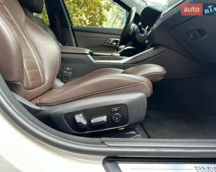 БМВ 3 Серия 2019 в Одессе на Automoto.ua Белый БМВ 3 Серия, объемом двигателя 2 л и пробегом 61 тыс. км за 35000 $, фото 3 на Automoto.ua