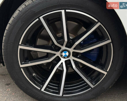 Білий БМВ 3 Серія, об'ємом двигуна 2 л та пробігом 99 тис. км за 30000 $, фото 15 на Automoto.ua