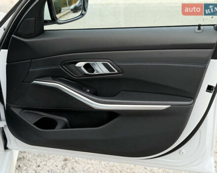 БМВ 3 Серия 2019 в Днепре (Днепропетровске) на Automoto.ua Белый БМВ 3 Серия, объемом двигателя 2 л и пробегом 63 тыс. км за 32600 $, фото 24 на Automoto.ua