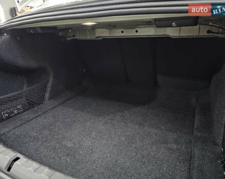 Білий БМВ 3 Серія, об'ємом двигуна 2 л та пробігом 210 тис. км за 29900 $, фото 33 на Automoto.ua