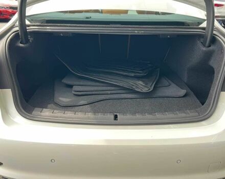 БМВ 3 Серия 2019 в Житомире на Automoto.ua Белый БМВ 3 Серия, объемом двигателя 2 л и пробегом 40 тыс. км за 9200 $, фото 6 на Automoto.ua