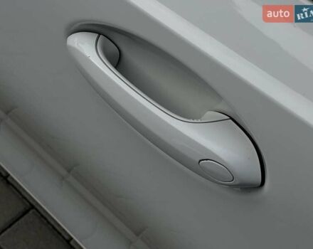 БМВ 3 Серия 2019 в Мукачеве на Automoto.ua Белый БМВ 3 Серия, объемом двигателя 2 л и пробегом 140 тыс. км за 24900 $, фото 15 на Automoto.ua