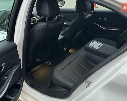 Білий БМВ 3 Серія, об'ємом двигуна 2 л та пробігом 106 тис. км за 30800 $, фото 10 на Automoto.ua