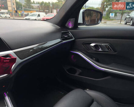 Білий БМВ 3 Серія, об'ємом двигуна 2 л та пробігом 99 тис. км за 30000 $, фото 26 на Automoto.ua