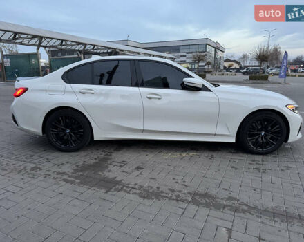 Білий БМВ 3 Серія, об'ємом двигуна 2 л та пробігом 105 тис. км за 26999 $, фото 5 на Automoto.ua