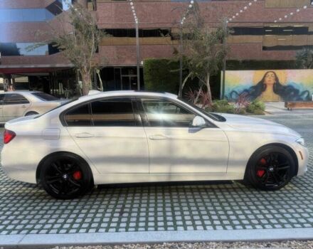 Белый БМВ 3 Серия, объемом двигателя 2 л и пробегом 43 тыс. км за 15000 $, фото 3 на Automoto.ua