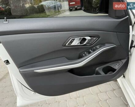 Белый БМВ 3 Серия, объемом двигателя 2 л и пробегом 111 тыс. км за 28900 $, фото 36 на Automoto.ua