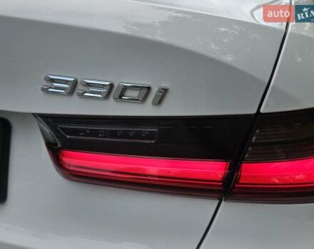 БМВ 3 Серия 2019 в Киеве на Automoto.ua Белый БМВ 3 Серия, объемом двигателя 2 л и пробегом 132 тыс. км за 25950 $, фото 14 на Automoto.ua