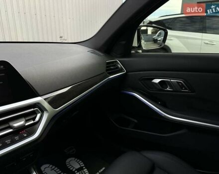 БМВ 3 Серия 2019 в Мукачеве на Automoto.ua Белый БМВ 3 Серия, объемом двигателя 2 л и пробегом 140 тыс. км за 24900 $, фото 39 на Automoto.ua