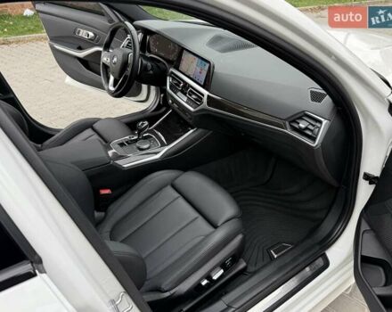 Белый БМВ 3 Серия, объемом двигателя 2 л и пробегом 111 тыс. км за 28900 $, фото 27 на Automoto.ua