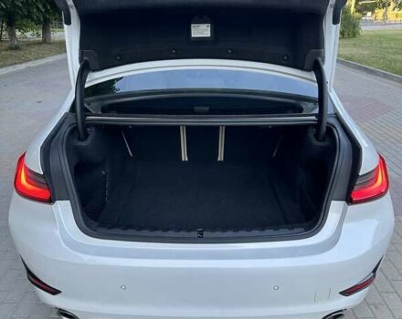 Білий БМВ 3 Серія, об'ємом двигуна 2 л та пробігом 205 тис. км за 25999 $, фото 36 на Automoto.ua