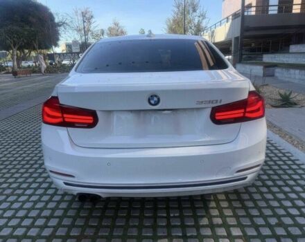 Белый БМВ 3 Серия, объемом двигателя 2 л и пробегом 43 тыс. км за 15000 $, фото 4 на Automoto.ua