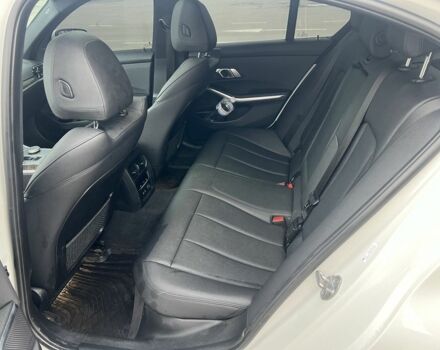 Білий БМВ 3 Серія, об'ємом двигуна 2 л та пробігом 112 тис. км за 29999 $, фото 12 на Automoto.ua