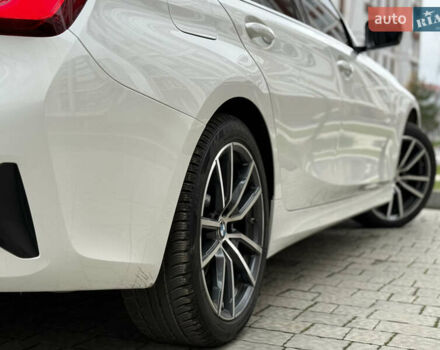 Белый БМВ 3 Серия, объемом двигателя 2 л и пробегом 99 тыс. км за 29999 $, фото 26 на Automoto.ua