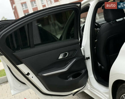 Белый БМВ 3 Серия, объемом двигателя 2 л и пробегом 99 тыс. км за 29999 $, фото 33 на Automoto.ua