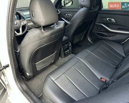 БМВ 3 Серия 2019 в Мукачеве на Automoto.ua Белый БМВ 3 Серия, объемом двигателя 2 л и пробегом 140 тыс. км за 24900 $, фото 18 на Automoto.ua