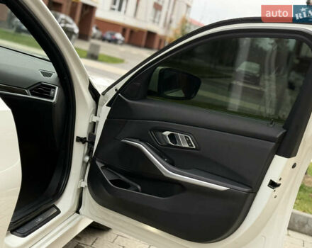 Белый БМВ 3 Серия, объемом двигателя 2 л и пробегом 99 тыс. км за 29999 $, фото 35 на Automoto.ua