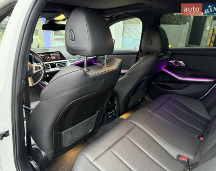 Белый БМВ 3 Серия, объемом двигателя 2 л и пробегом 160 тыс. км за 28000 $, фото 25 на Automoto.ua