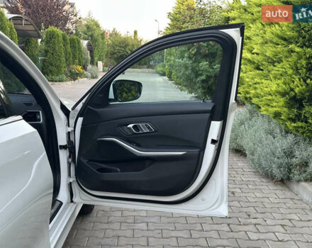Белый БМВ 3 Серия, объемом двигателя 2 л и пробегом 115 тыс. км за 27500 $, фото 31 на Automoto.ua