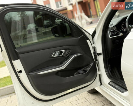 Белый БМВ 3 Серия, объемом двигателя 2 л и пробегом 99 тыс. км за 29999 $, фото 27 на Automoto.ua