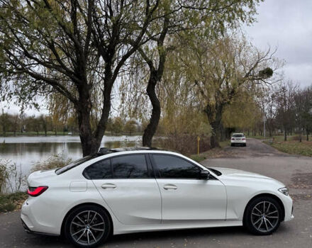 Белый БМВ 3 Серия, объемом двигателя 2 л и пробегом 143 тыс. км за 27499 $, фото 5 на Automoto.ua