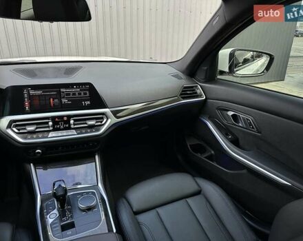 БМВ 3 Серия 2019 в Мукачеве на Automoto.ua Белый БМВ 3 Серия, объемом двигателя 2 л и пробегом 140 тыс. км за 24900 $, фото 23 на Automoto.ua