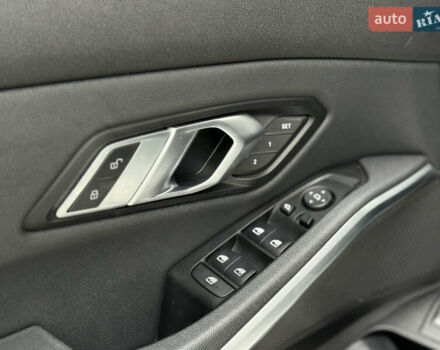 Белый БМВ 3 Серия, объемом двигателя 2 л и пробегом 99 тыс. км за 29999 $, фото 28 на Automoto.ua