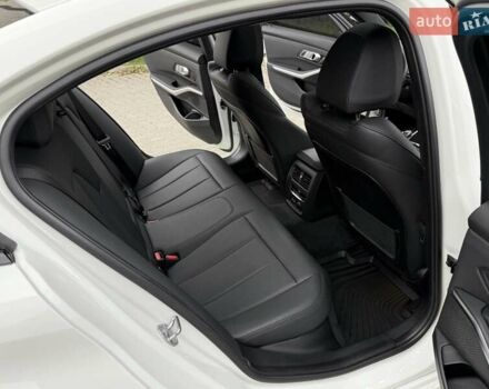 Белый БМВ 3 Серия, объемом двигателя 2 л и пробегом 111 тыс. км за 28900 $, фото 39 на Automoto.ua