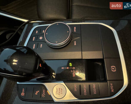 Білий БМВ 3 Серія, об'ємом двигуна 2 л та пробігом 105 тис. км за 26999 $, фото 19 на Automoto.ua