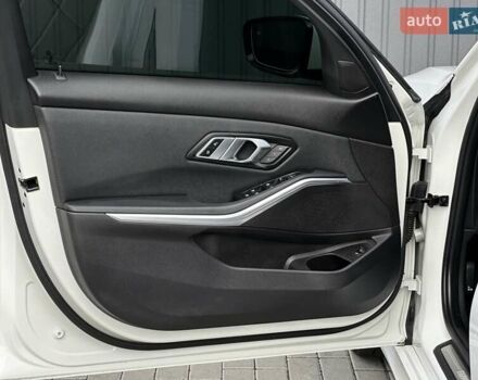 БМВ 3 Серия 2019 в Мукачеве на Automoto.ua Белый БМВ 3 Серия, объемом двигателя 2 л и пробегом 140 тыс. км за 24900 $, фото 26 на Automoto.ua