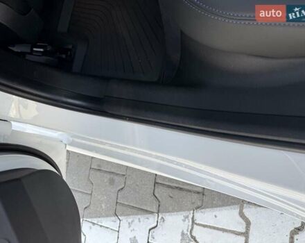 Белый БМВ 3 Серия, объемом двигателя 2 л и пробегом 98 тыс. км за 29999 $, фото 5 на Automoto.ua