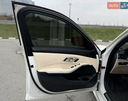 Білий БМВ 3 Серія, об'ємом двигуна 2 л та пробігом 64 тис. км за 25900 $, фото 15 на Automoto.ua