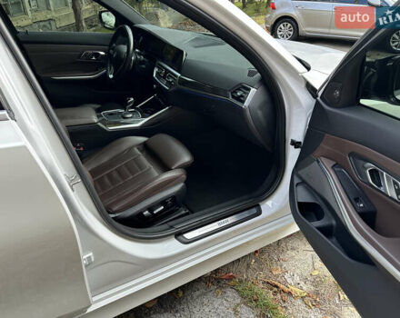 БМВ 3 Серия 2019 в Одессе на Automoto.ua Белый БМВ 3 Серия, объемом двигателя 2 л и пробегом 61 тыс. км за 35000 $, фото 4 на Automoto.ua