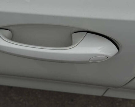 Белый БМВ 3 Серия, объемом двигателя 2 л и пробегом 99 тыс. км за 28000 $, фото 16 на Automoto.ua