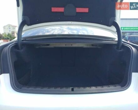 Белый БМВ 3 Серия, объемом двигателя 0 л и пробегом 116 тыс. км за 31500 $, фото 6 на Automoto.ua