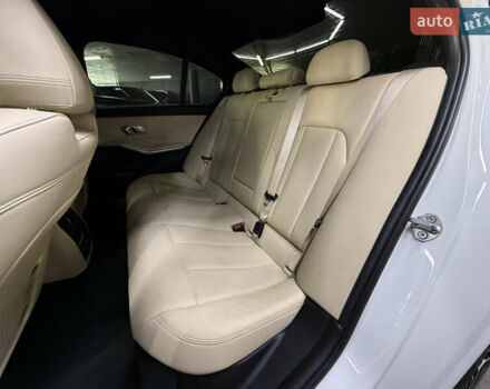 Белый БМВ 3 Серия, объемом двигателя 2 л и пробегом 69 тыс. км за 26900 $, фото 21 на Automoto.ua