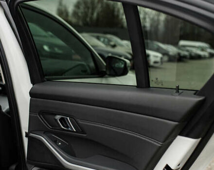 Белый БМВ 3 Серия, объемом двигателя 2 л и пробегом 163 тыс. км за 32500 $, фото 29 на Automoto.ua